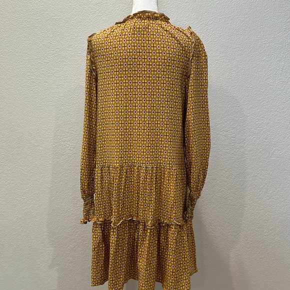 Max Studio Women’s Tiered V Neck Long Sleeve Floral Dress Size Medium - Picture 4 of 7